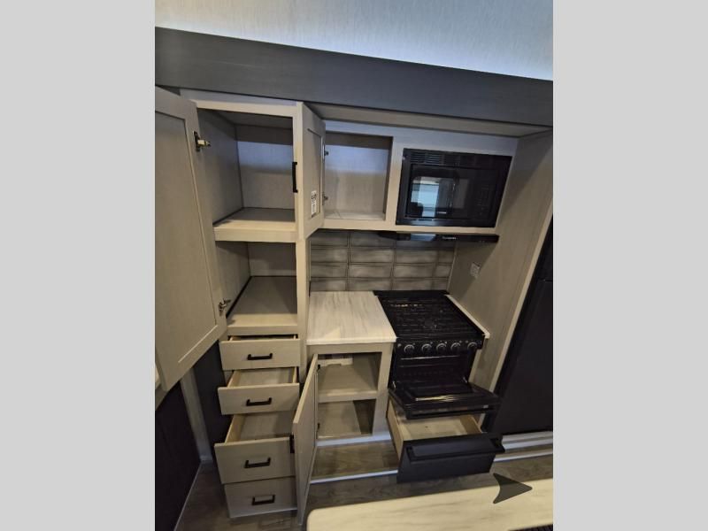 Main image 21