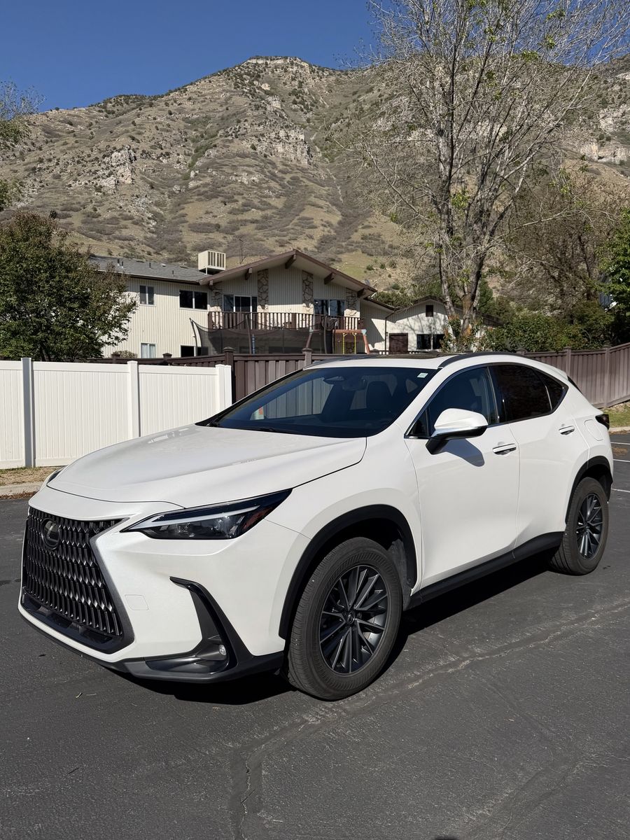 2023 Lexus NX 350h Premium