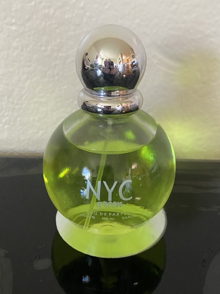 NYC Green EAU DE PARFUM