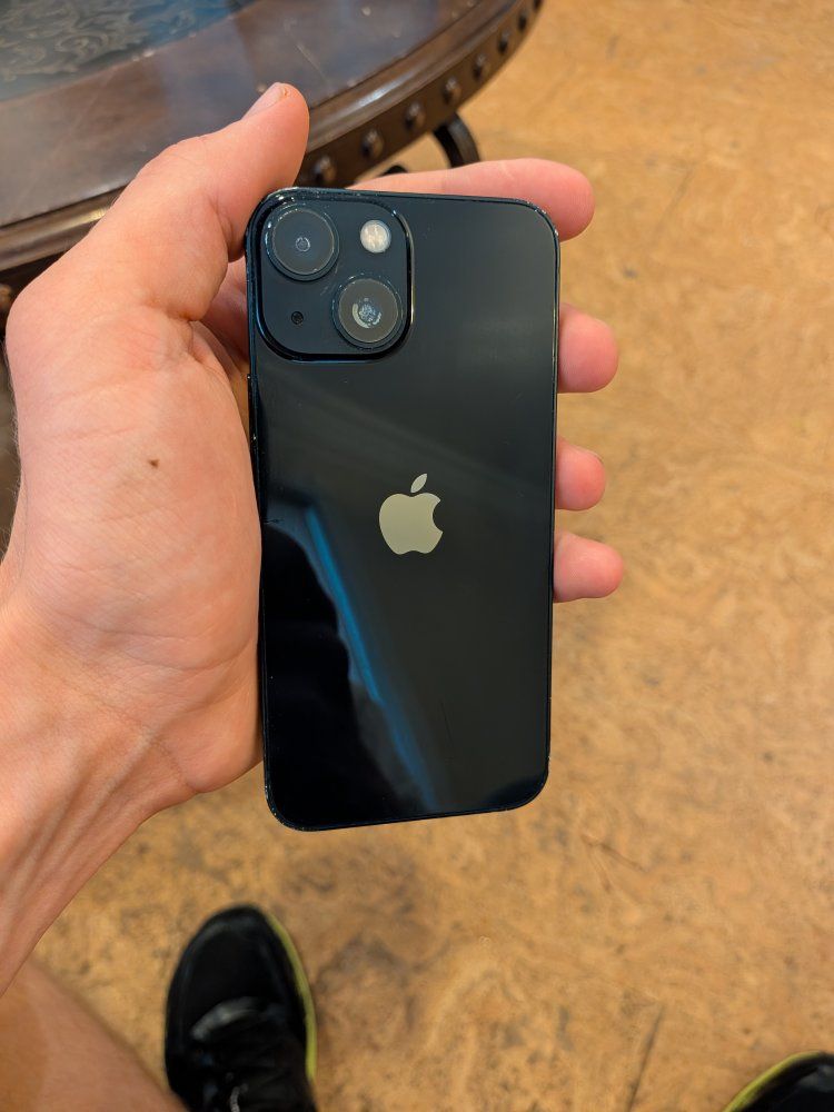 Apple iPhone 13 mini - 128GB - Unlocked