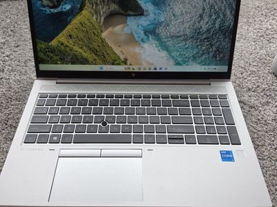 HP EliteBook 850 G8 15.6" Laptop - Intel i5-11th Gen, 16GB RAM, 256GB NVMe SSD, Silver
