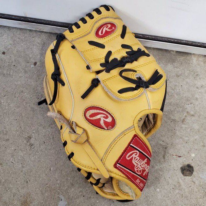 Rawlings Gold Glove Series Baseball Mitt - LHT Left Hand Throw
