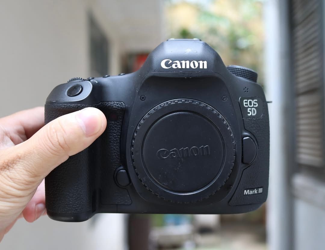 Canon 5d iii 41k shots, 2 lenses