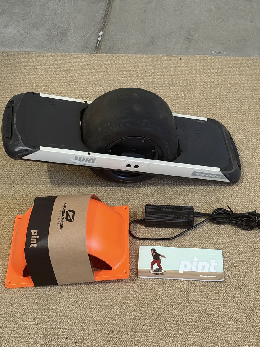 Onewheel Pint + Charger + New Fender Kit – Needs Battery