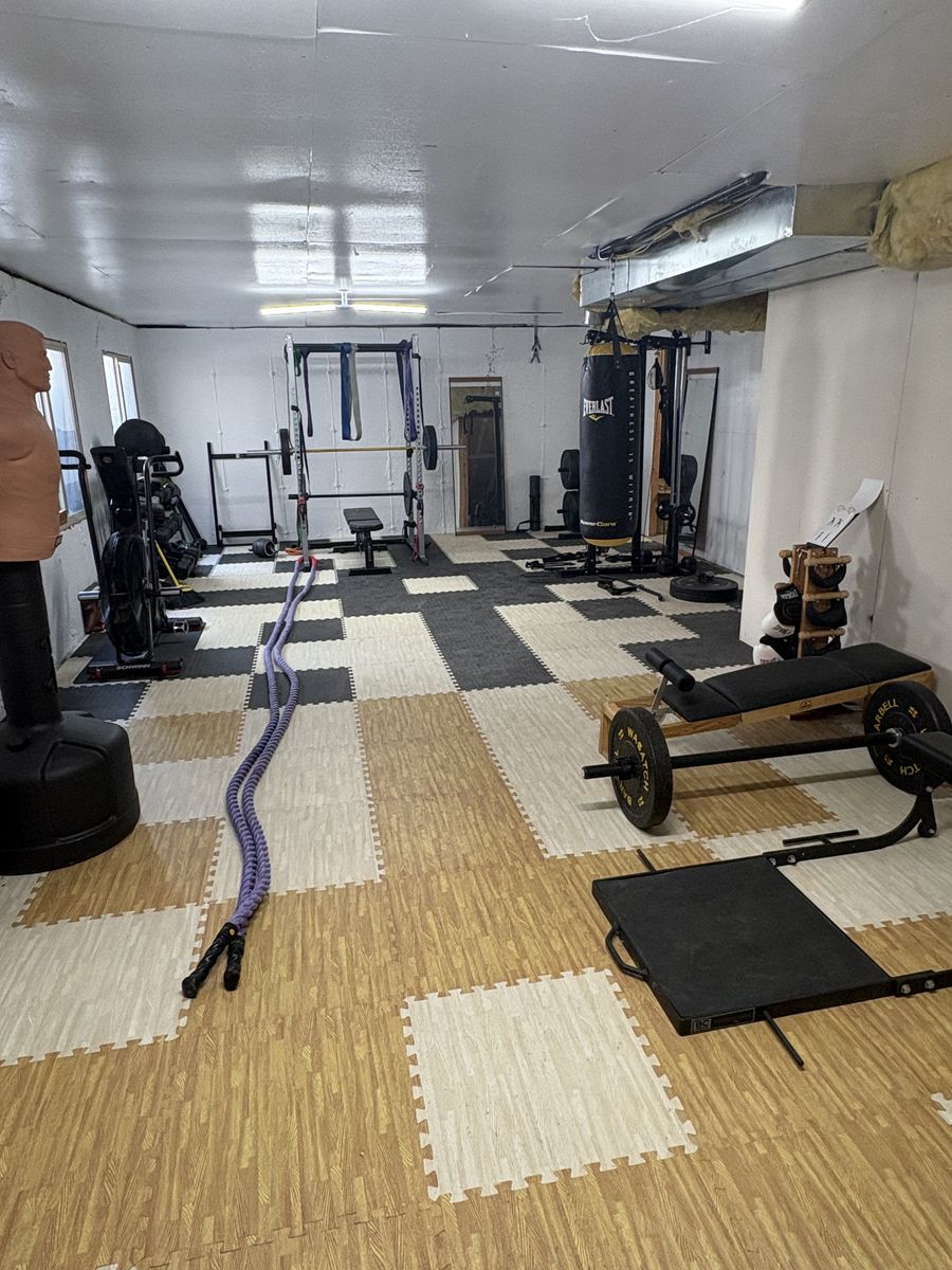 FULL HOME GYM