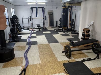 FULL HOME GYM