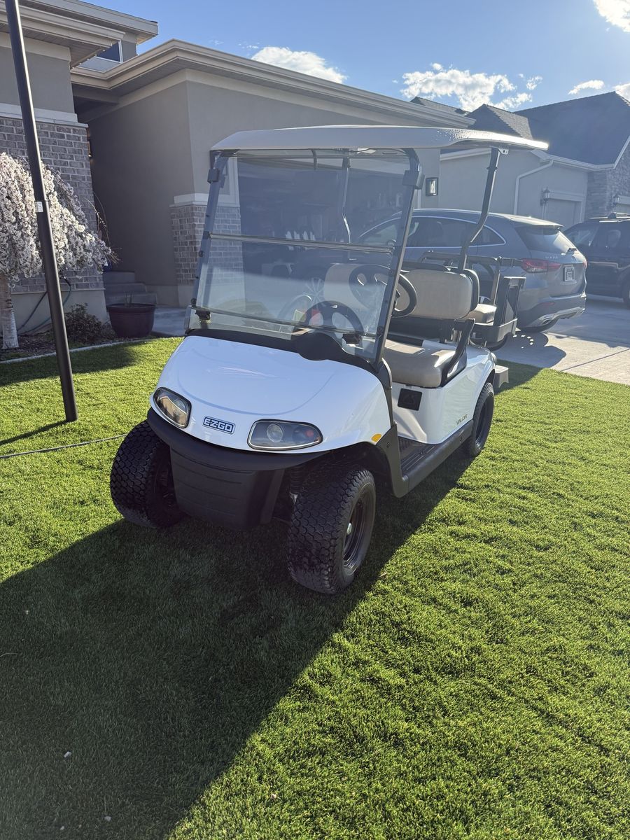 EZGO 4 Seat Electric Golf Cart