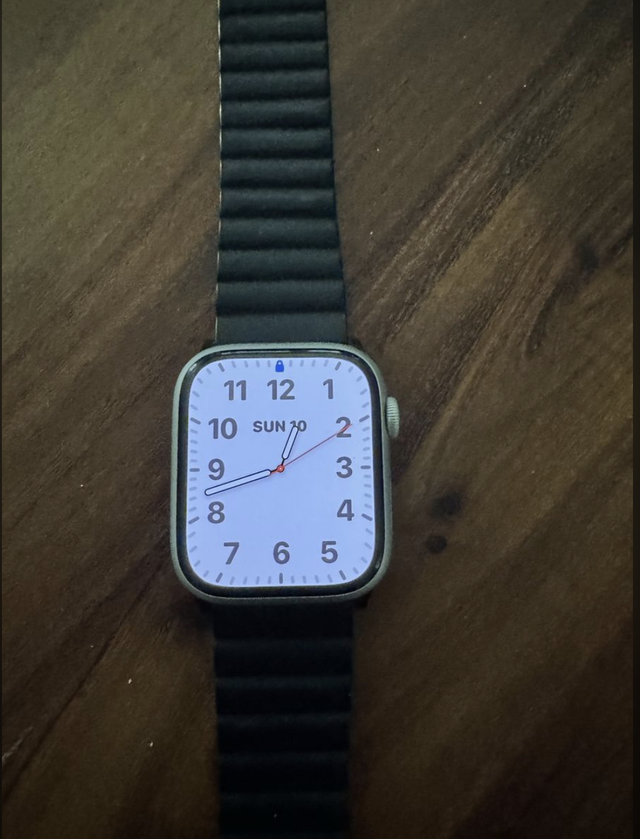 Apple Watch Series 9 - 45mm - Silver - GPS