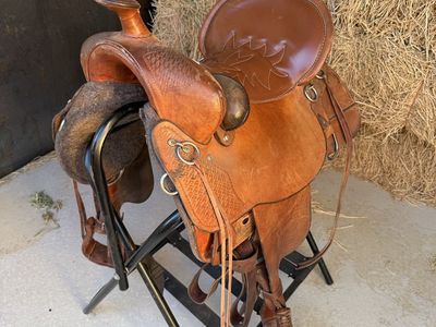 Tucker trail saddle