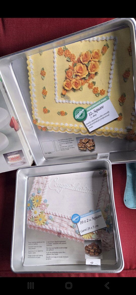 PRICE DROPPED Cake Decorators Package 95% is NEW