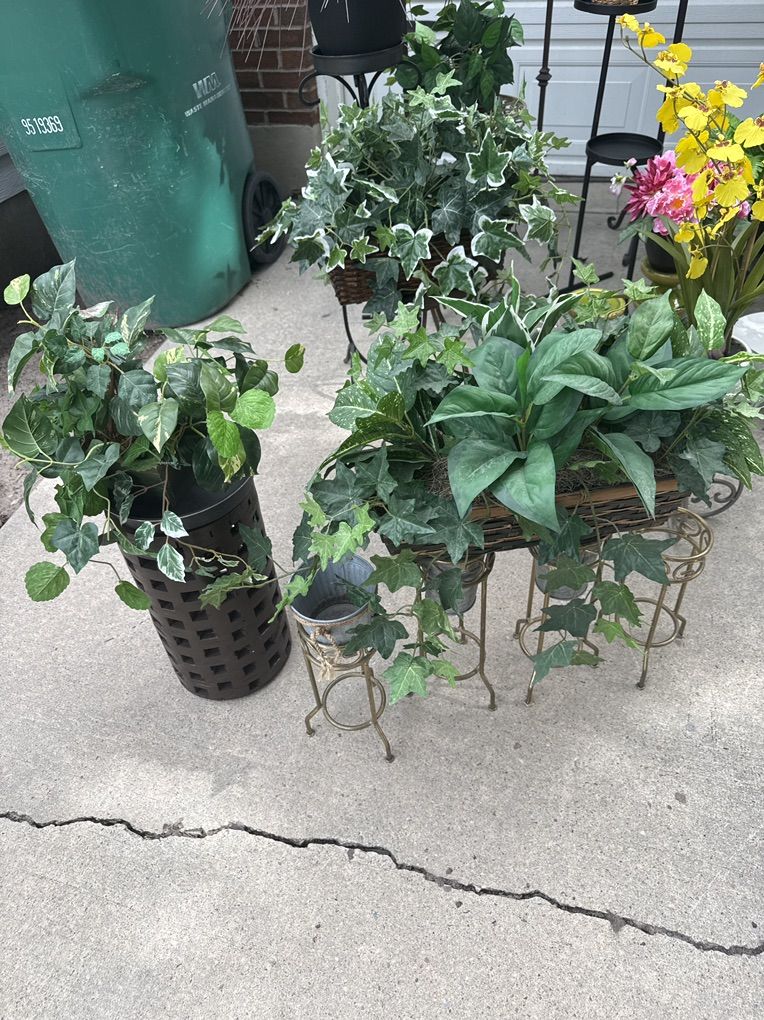 Plant Stands And Pots, Very Low Prices, Save Money