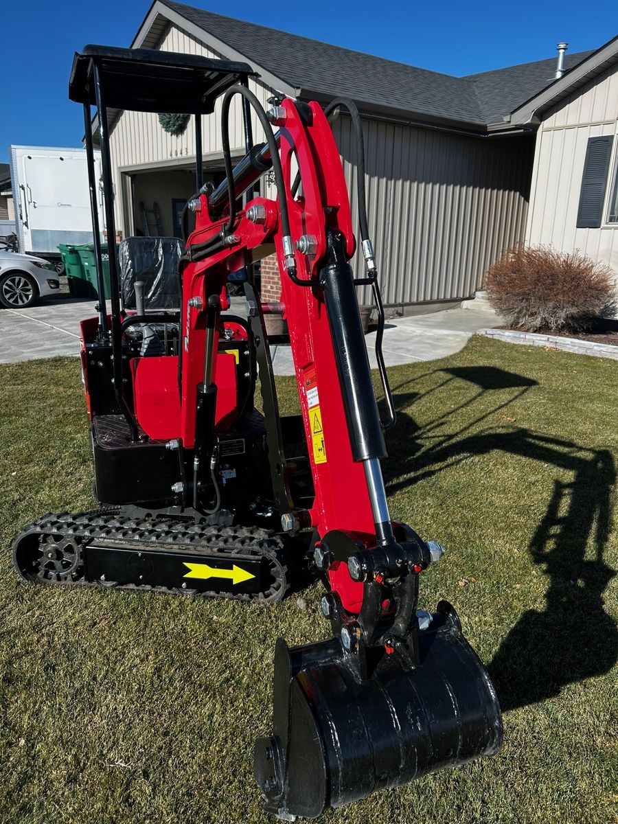 New Mini Future FT131 excavator