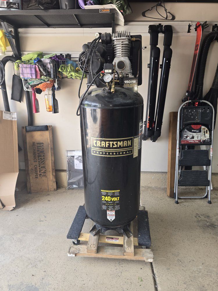 Craftsman Professional 60 Gallon Air Compressor 3.2 HP 150 PSI 240V Model 919.184191