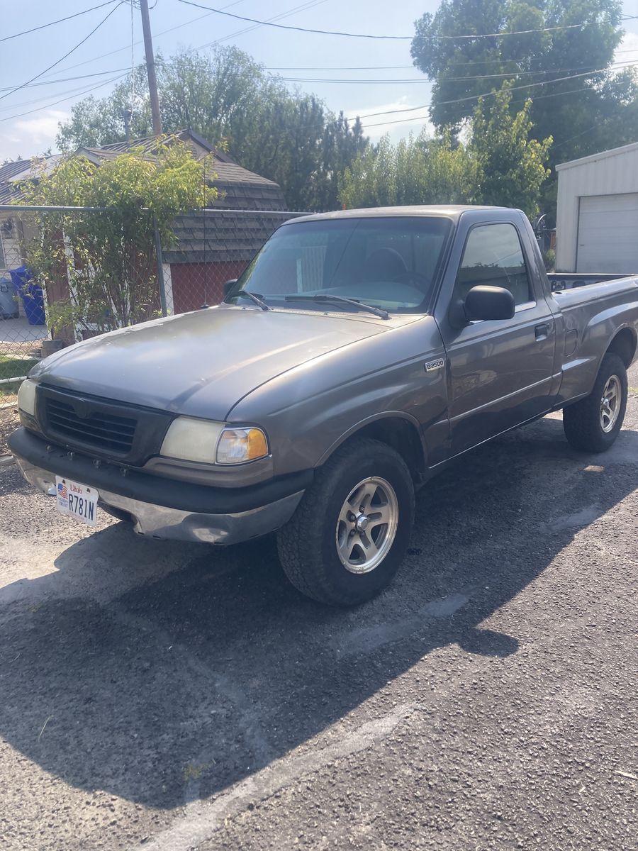 2000 Mazda B2500