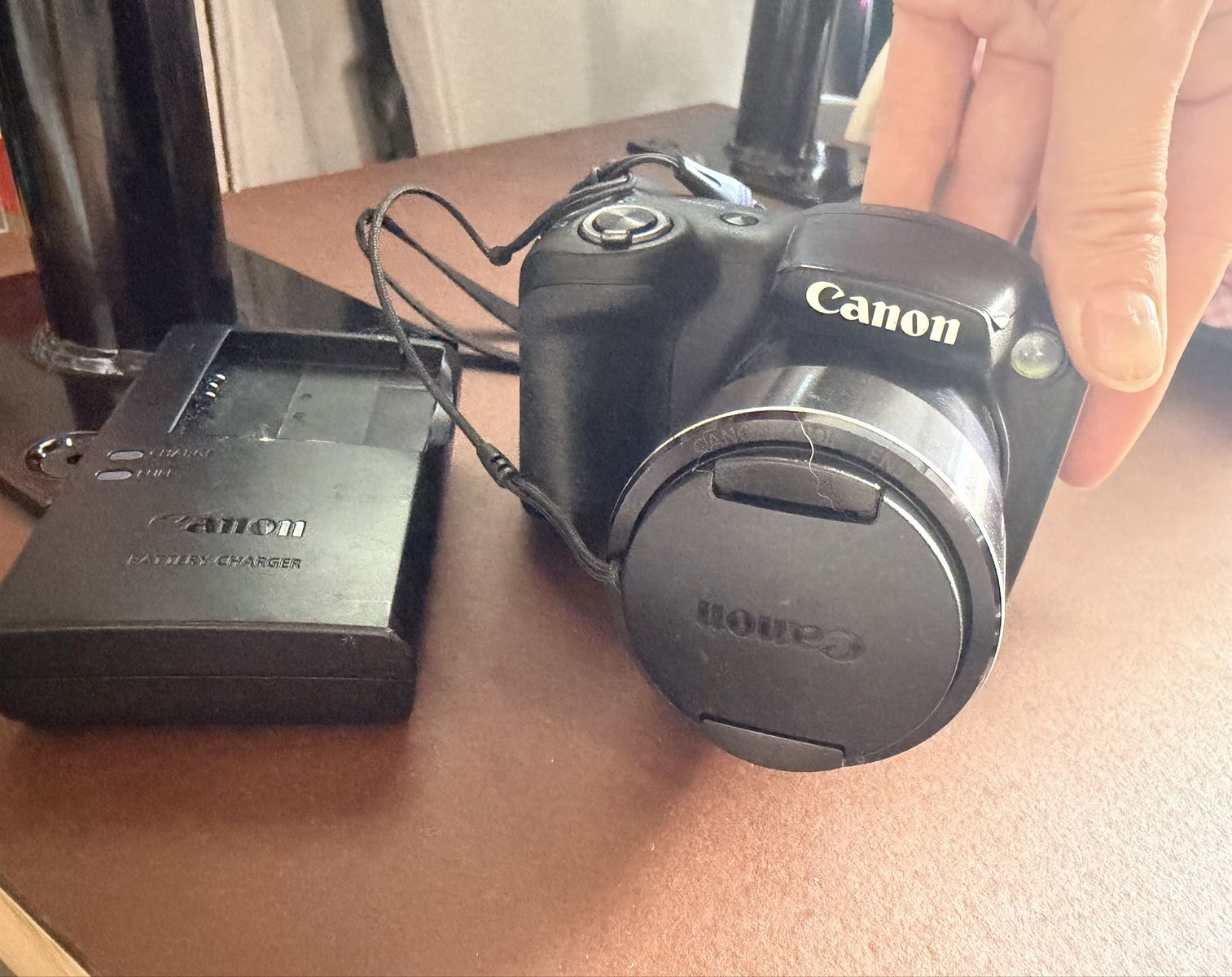 Canon PowerShot SX420 IS Digital Camera with Battery Charger