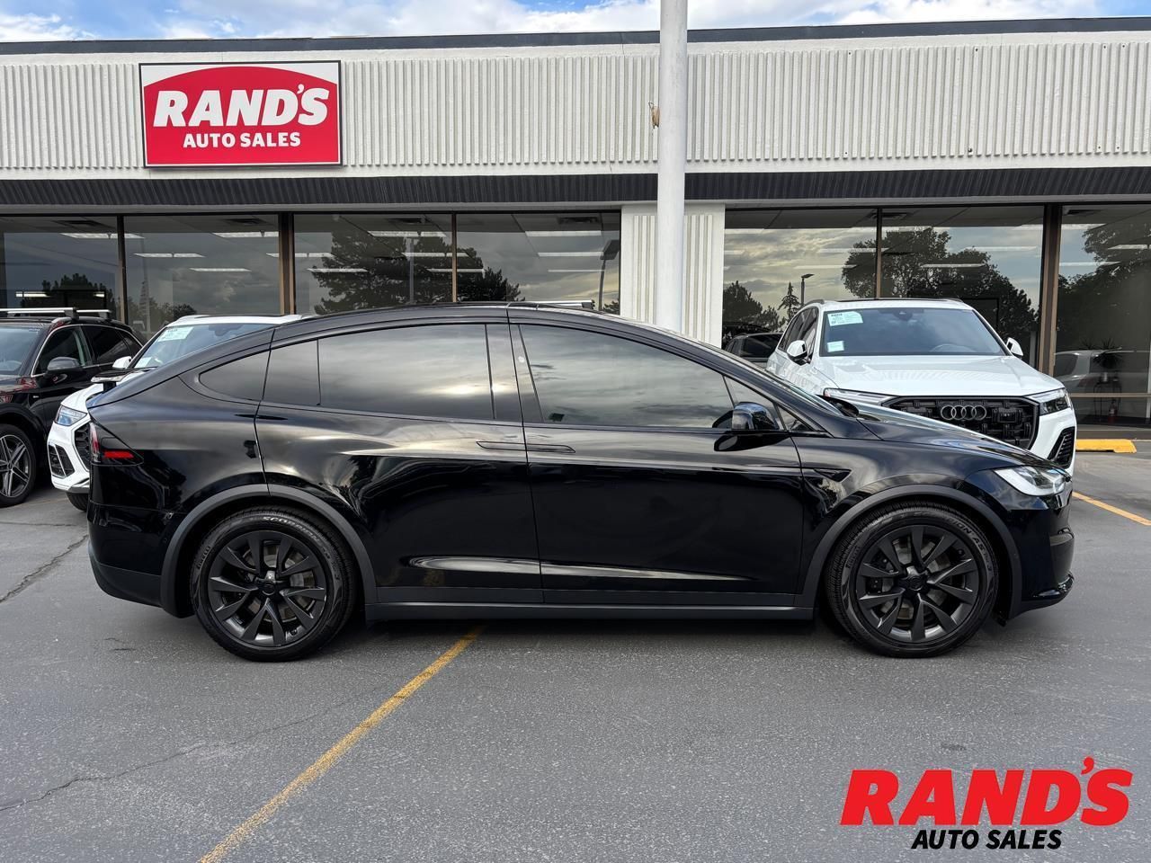 2022 Tesla Model X Base