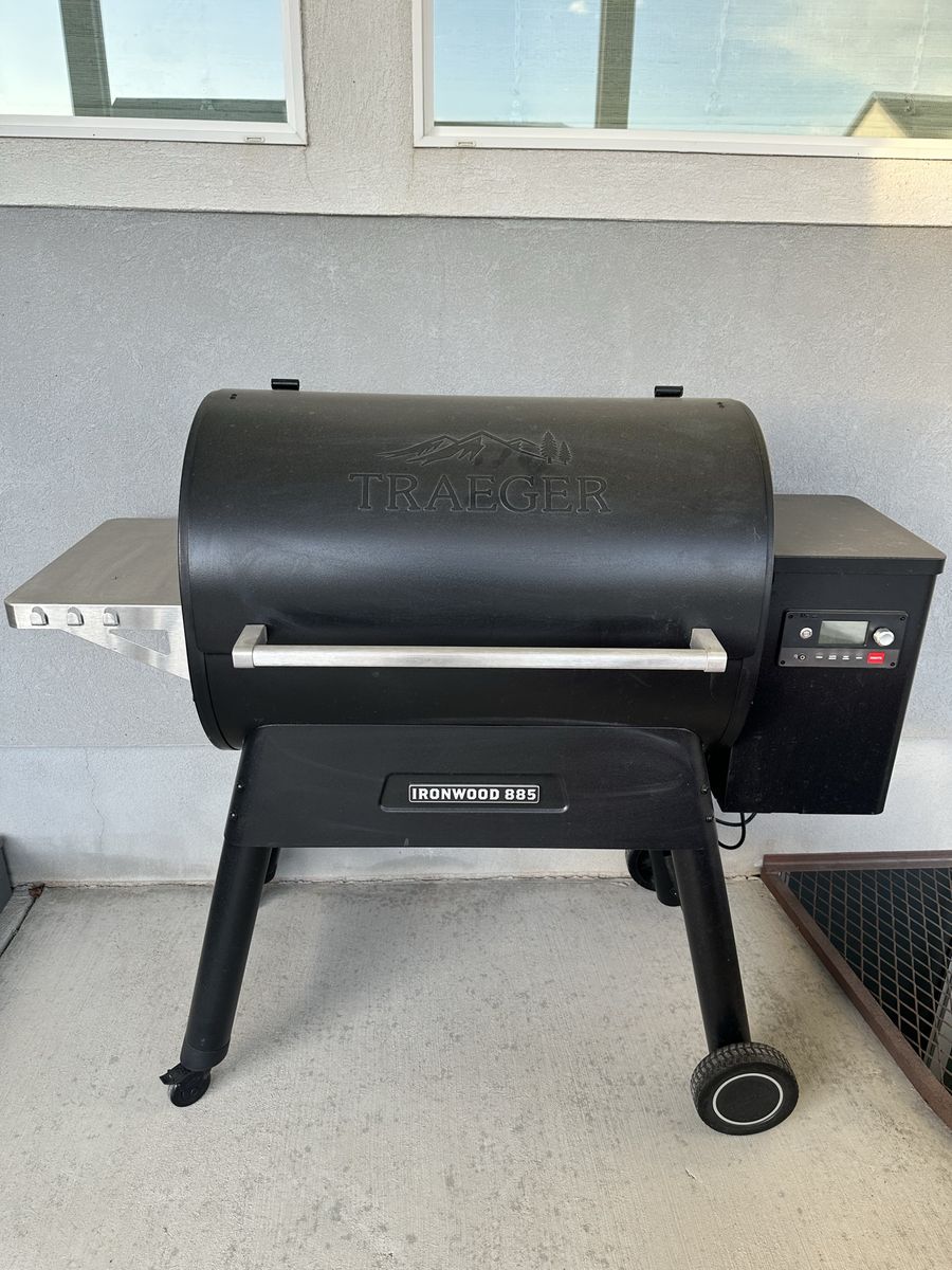 Traeger Ironwood 885