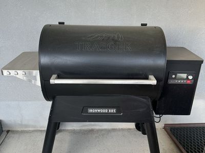 Traeger Ironwood 885