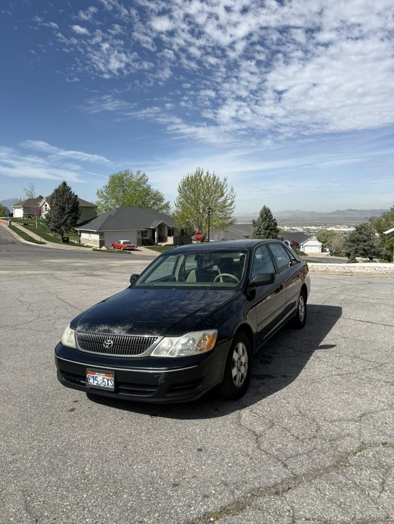 2000 Toyota Avalon XL