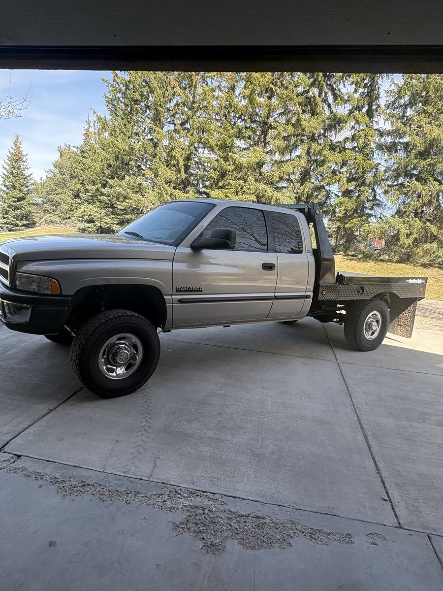 1999 Dodge 2500