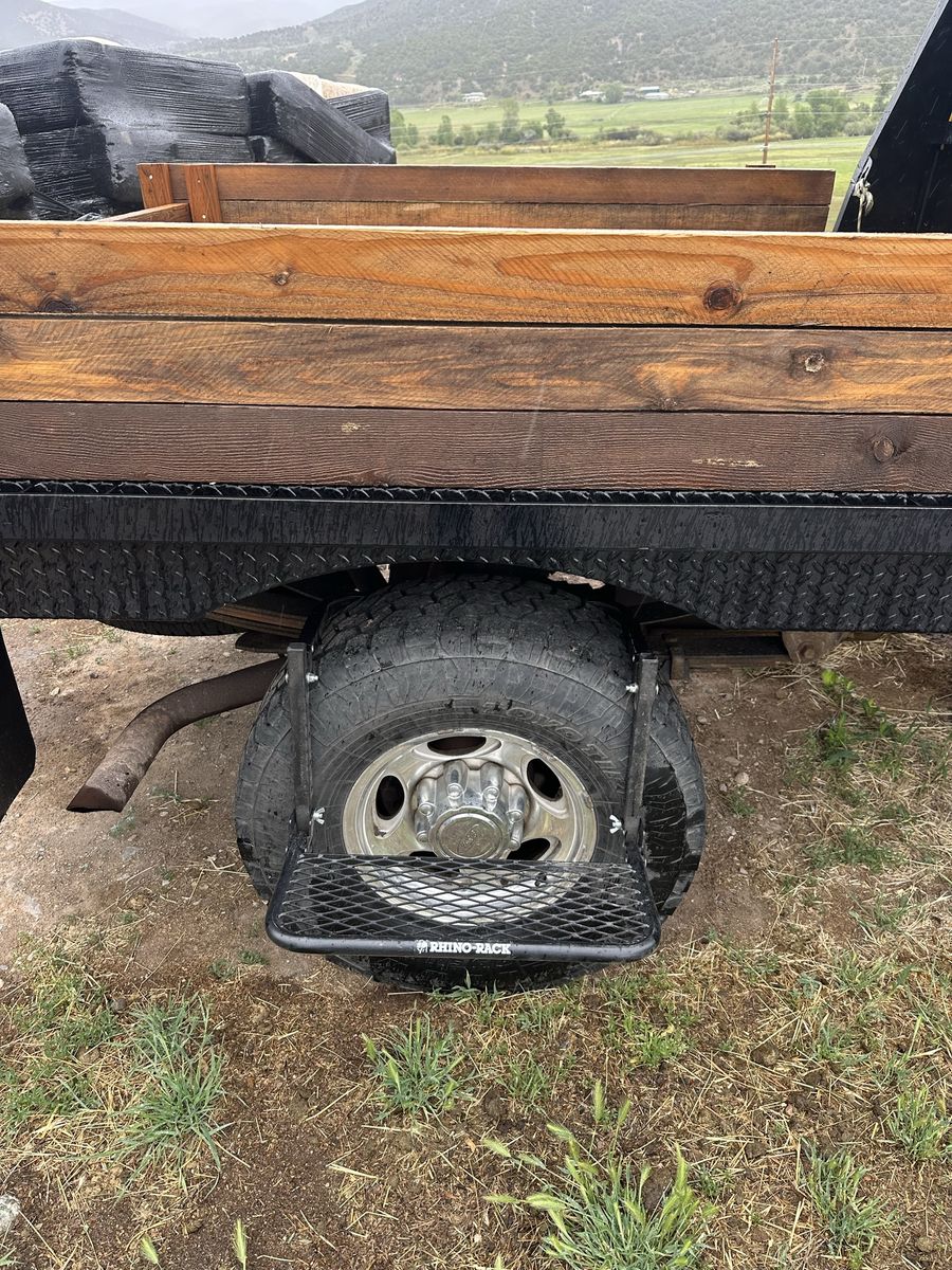 Go rhino tire step/seat
