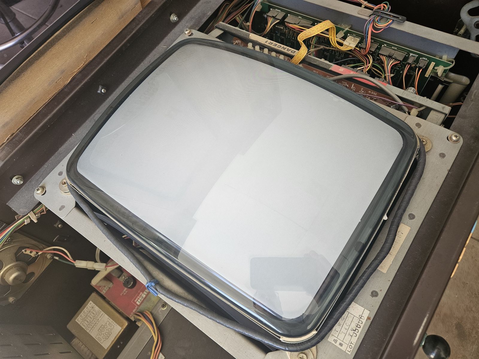 Main image 6