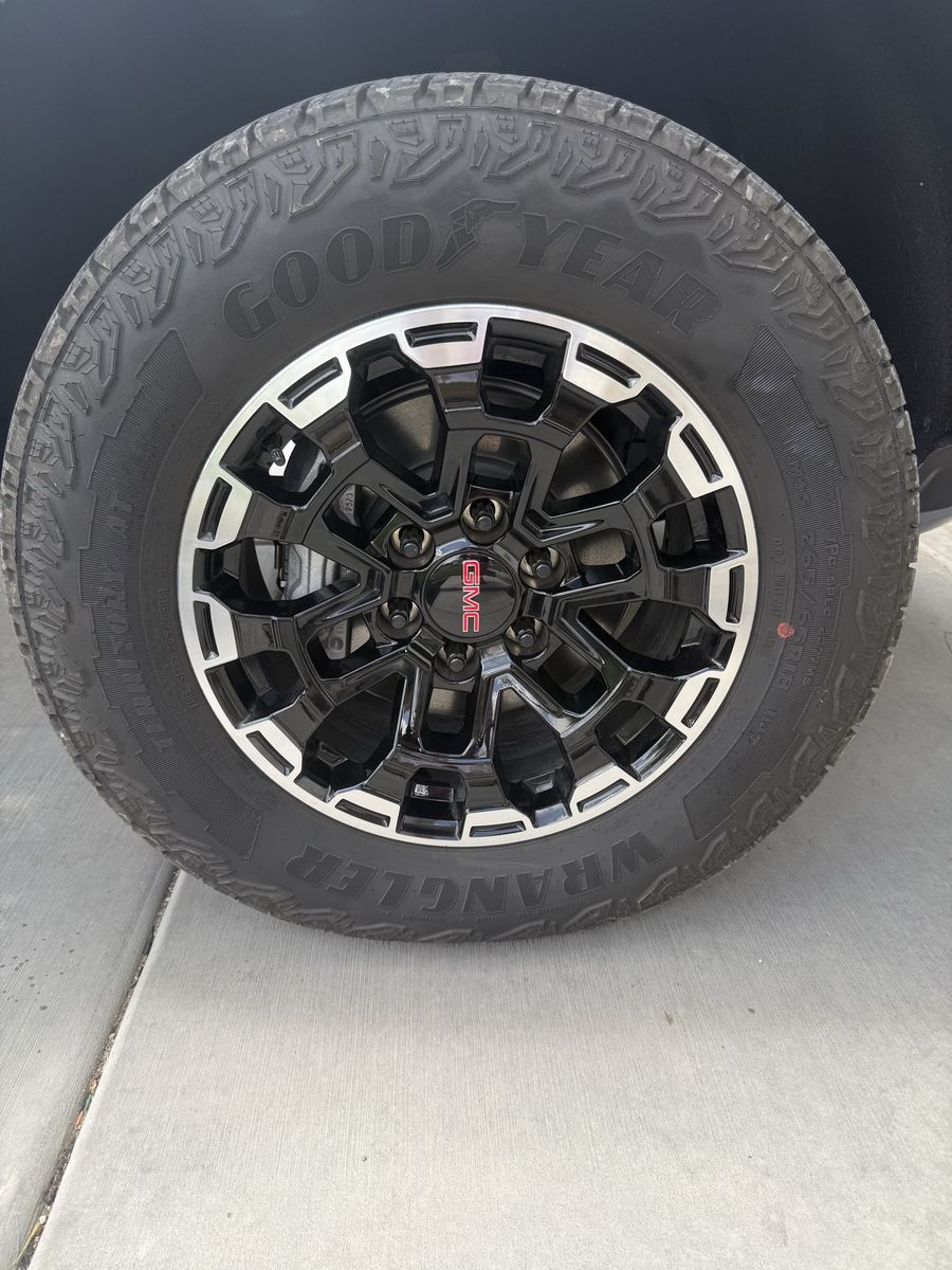 GMC canyon takeoffs 6x5.5 265/65/18