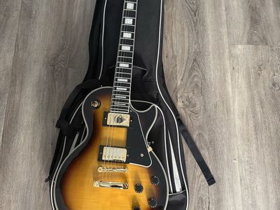 Les paul Epiphone Custom