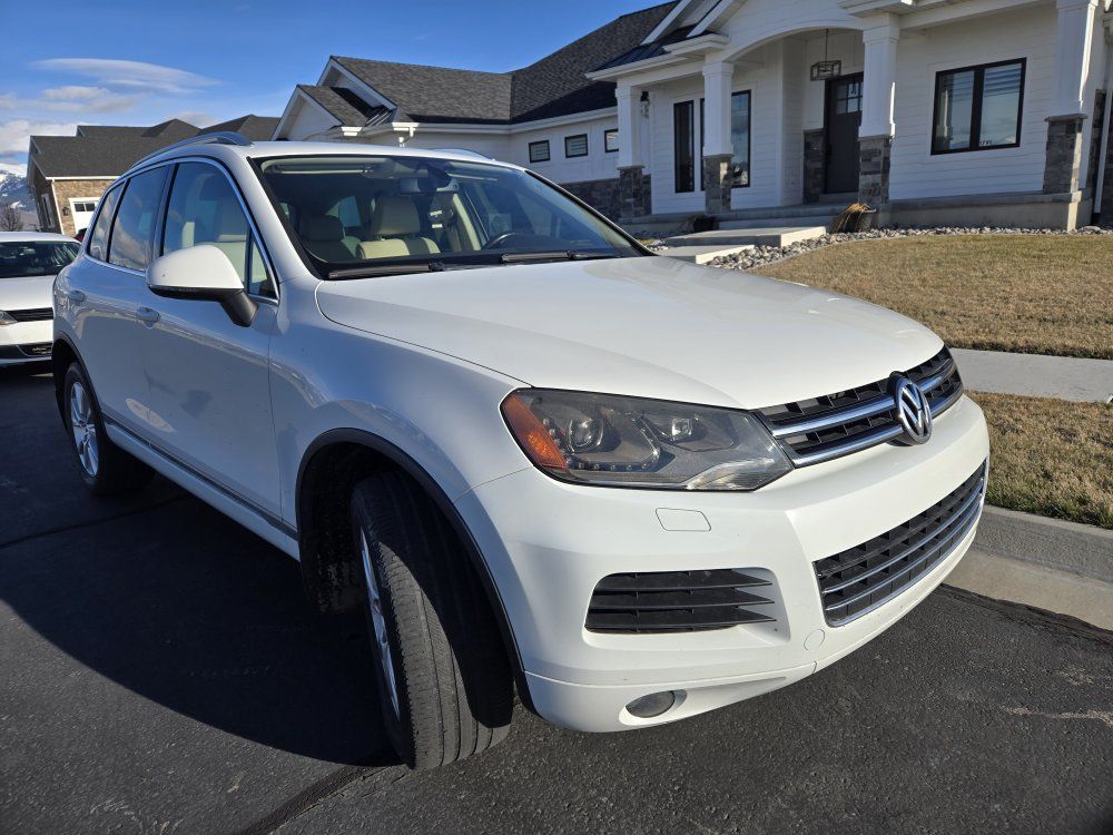 2013 Volkswagen Touareg V6 Sport