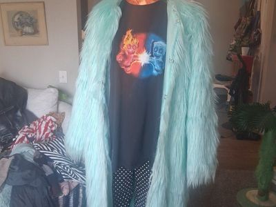 Graphic T-Shirt Fire and Ice Candy Characters - XL