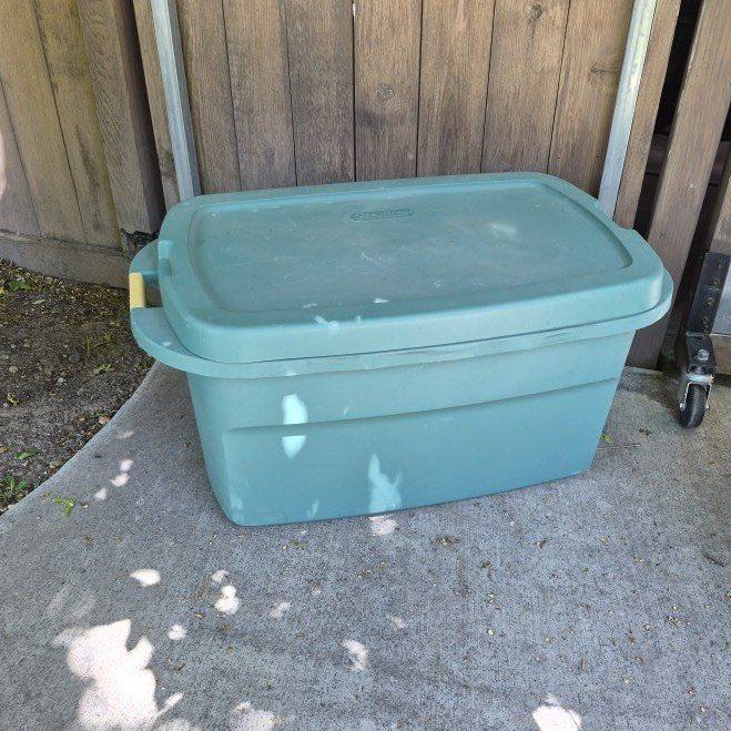 2 XL Large Green Totes- Used Condition