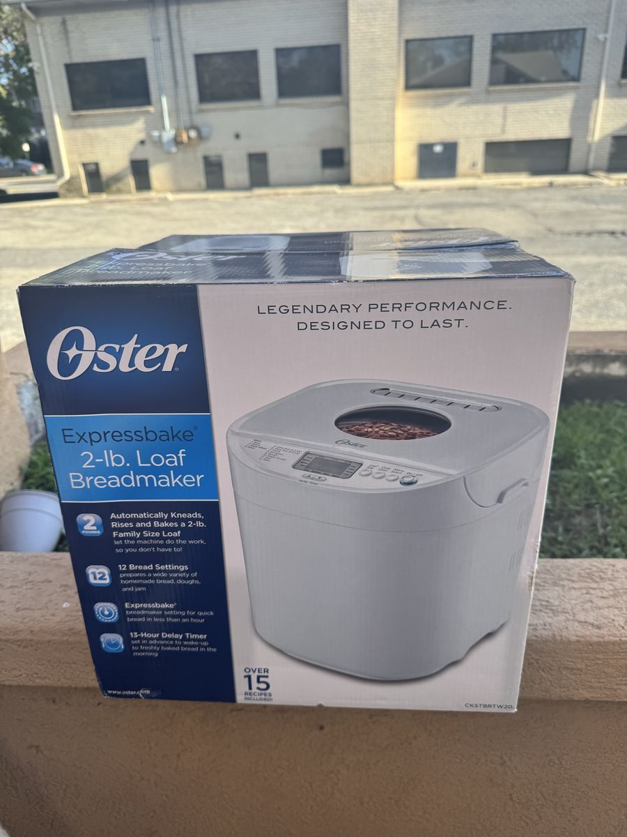 New Oster Expressbake 2-Lb Loaf Breadmaker