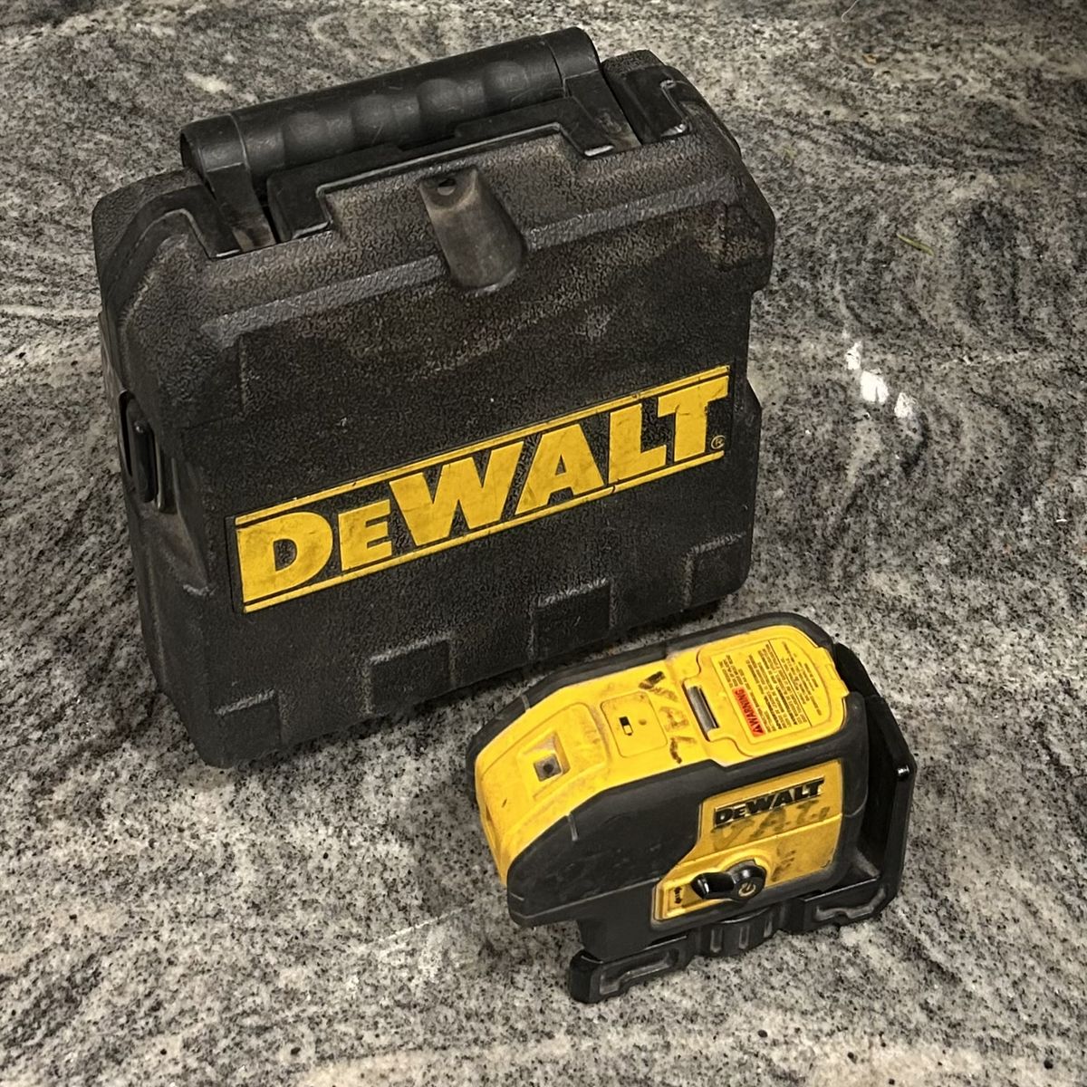 DEWALT 3-Beam Laser Pointer