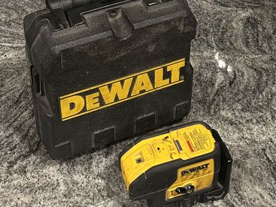 DEWALT 3-Beam Laser Pointer