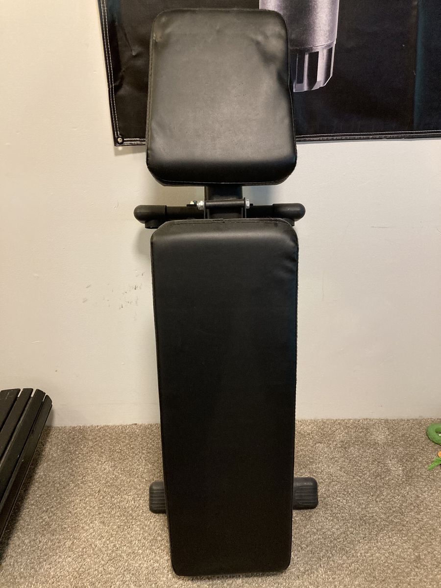 Black weight bench