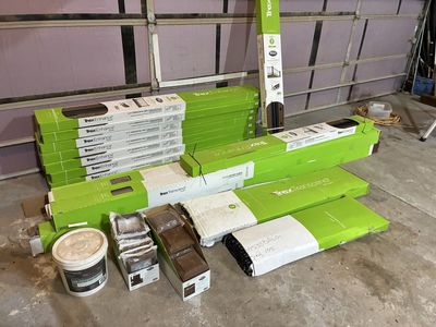 62’ Trex Railing and posts (New)