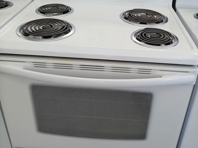 White Electric Range~Works Like New~90 Day Guarantee