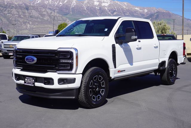 2025 Ford F-350 Super Duty Platinum