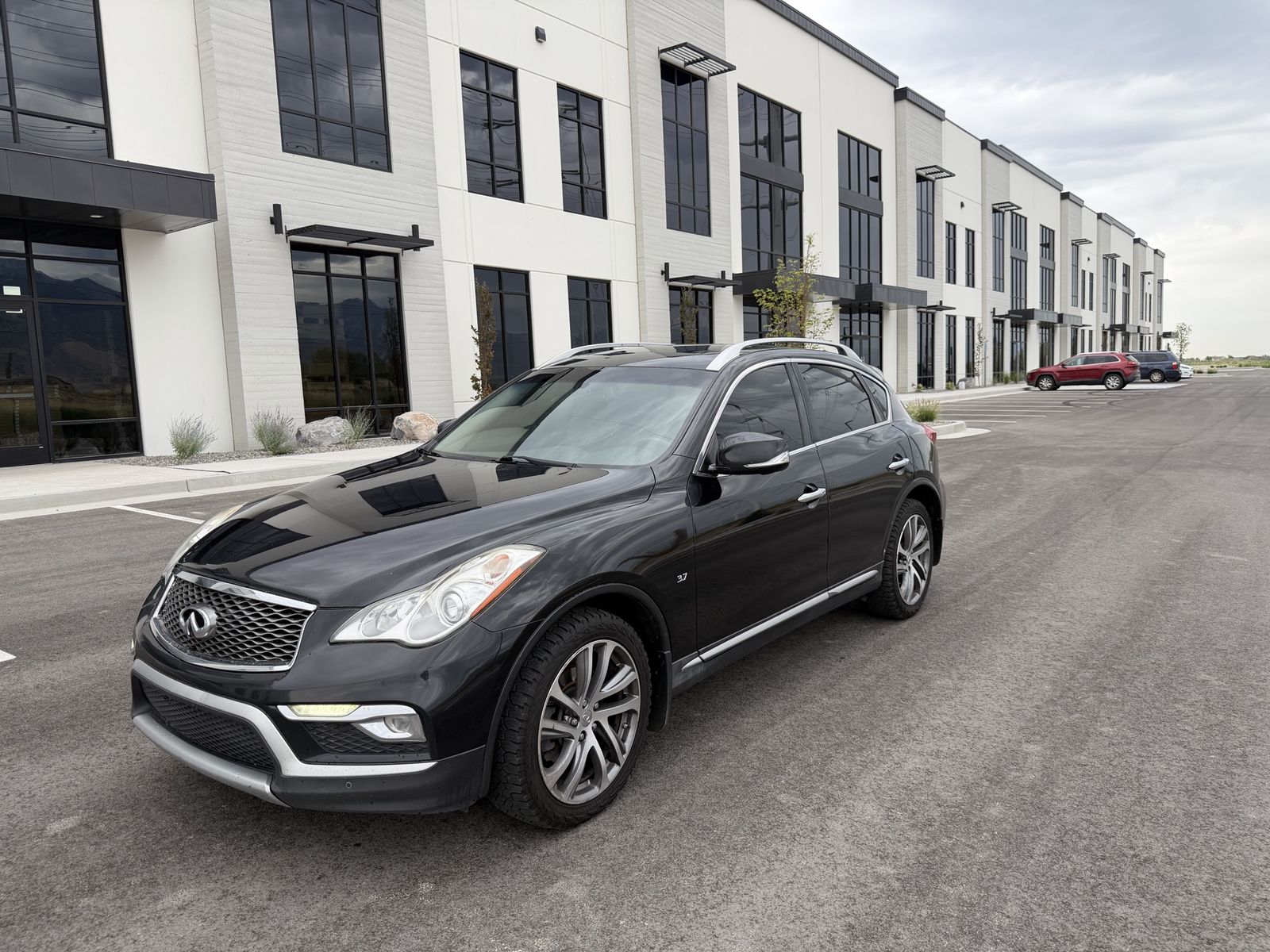 2016 Infiniti QX50 Base