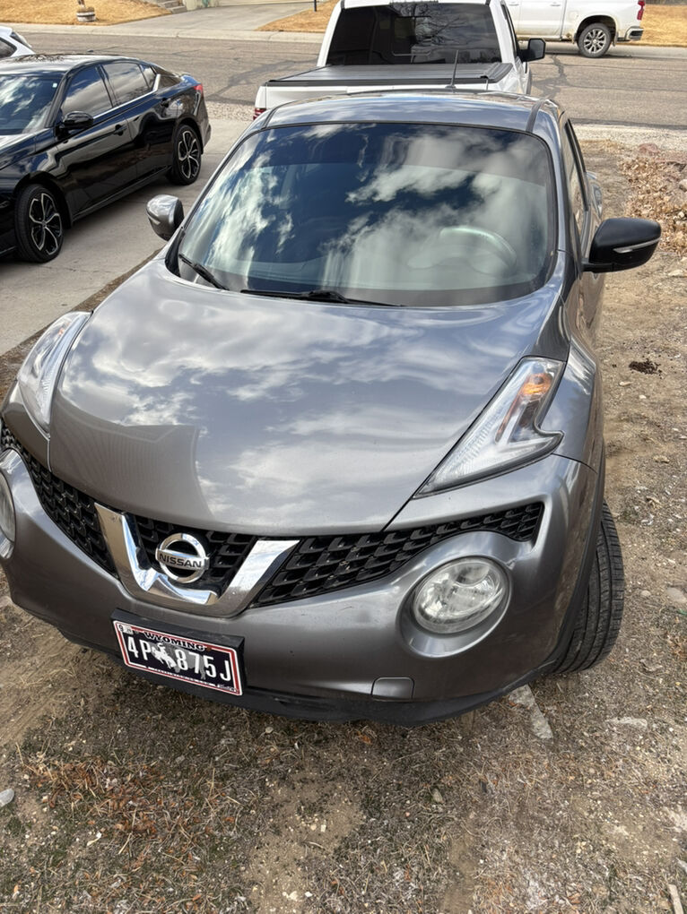 2015 NISSAN JUKE SV