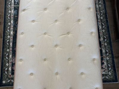 Twin Mattress - Clean and in Great Condition