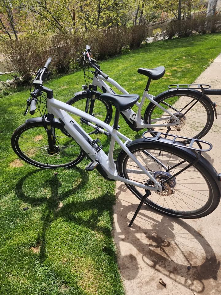E-bike  for the pair, Specialized Vado 4.0 like new his and hers.