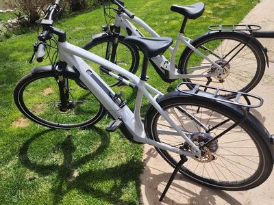 E-bike for the pair, Specialized Vado 4.0 like new his and hers.