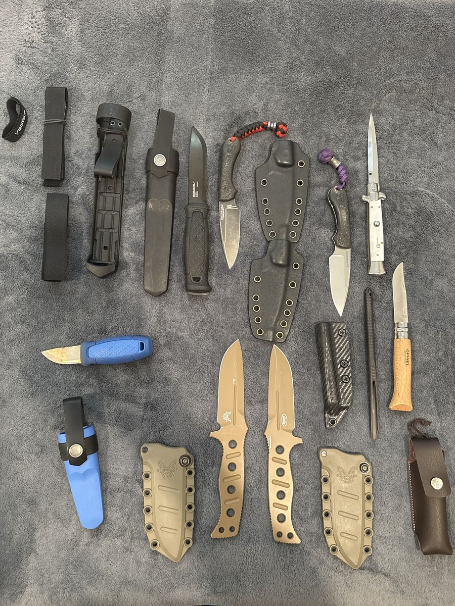 Assorted Pocket and Fixed Blade Knives