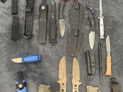 Assorted Pocket and Fixed Blade Knives