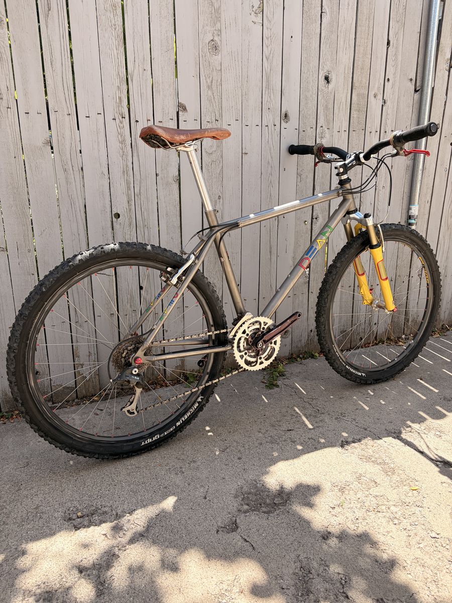 Dean Colonel Titanium 26" Size Medium