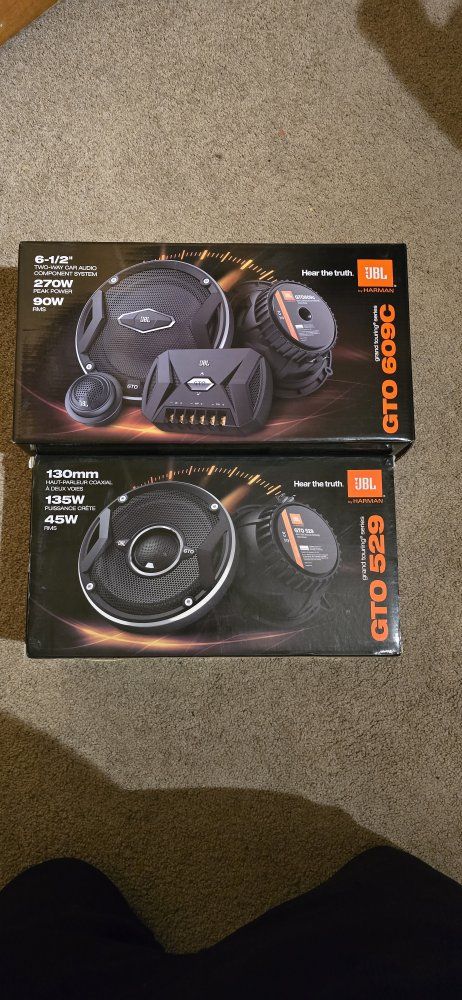 JBL GTO Series matching speaker set