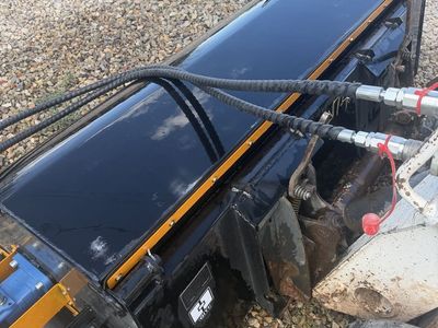 GIYI BS72 Skid Steer Boxbroom Sweeper - 72" Cleaning Width, 16MPa Working Pressure