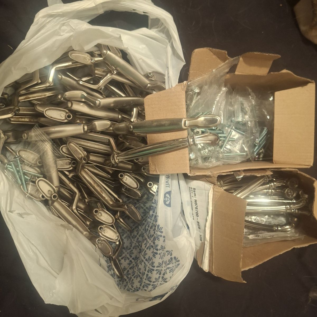 BELWITH CABINET HARDWARE HANDLES  NEW IN BOX