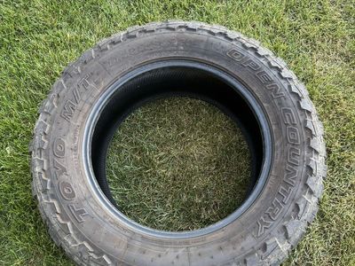 Lt 295/60R20 Open Country single tire